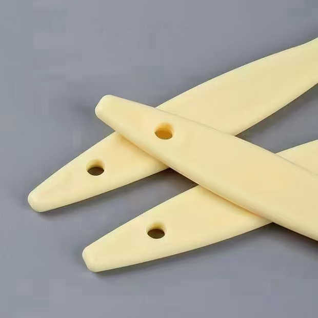 Brush cutters and cutting equipment 