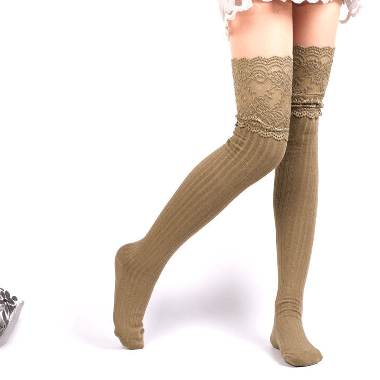 جوارب قطنية طويلة