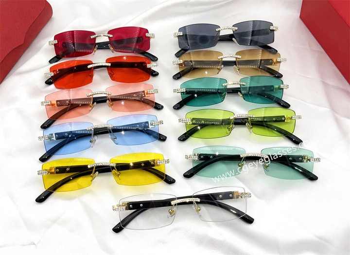 Women's Diamond Sunglasses, Women's Diamond Sunglasses with Small Rhinestone Design for 2023 