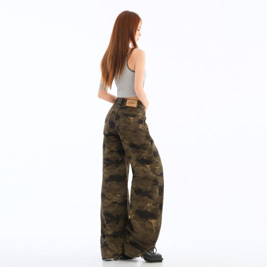 بناطيل نسائية تصميم التمويه