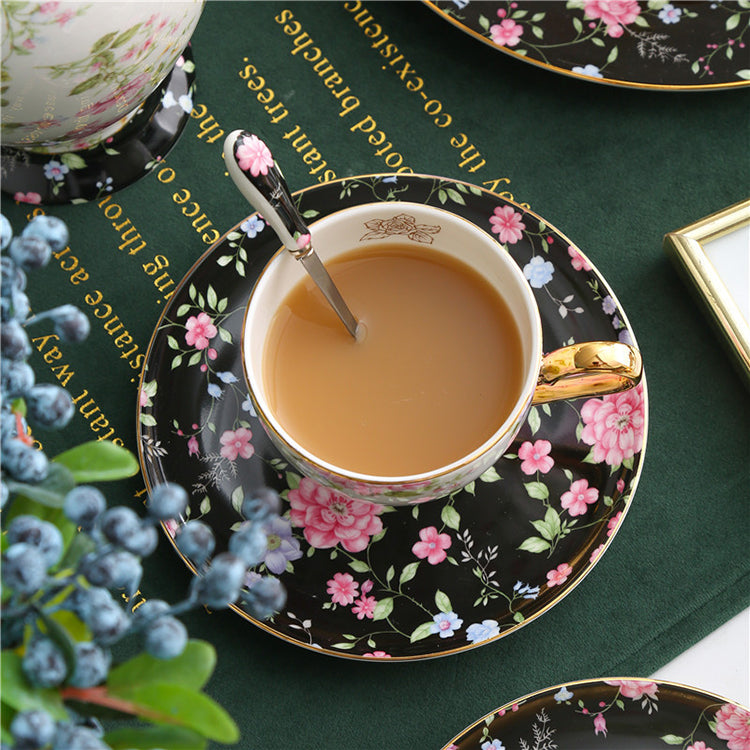 اواني الشاي