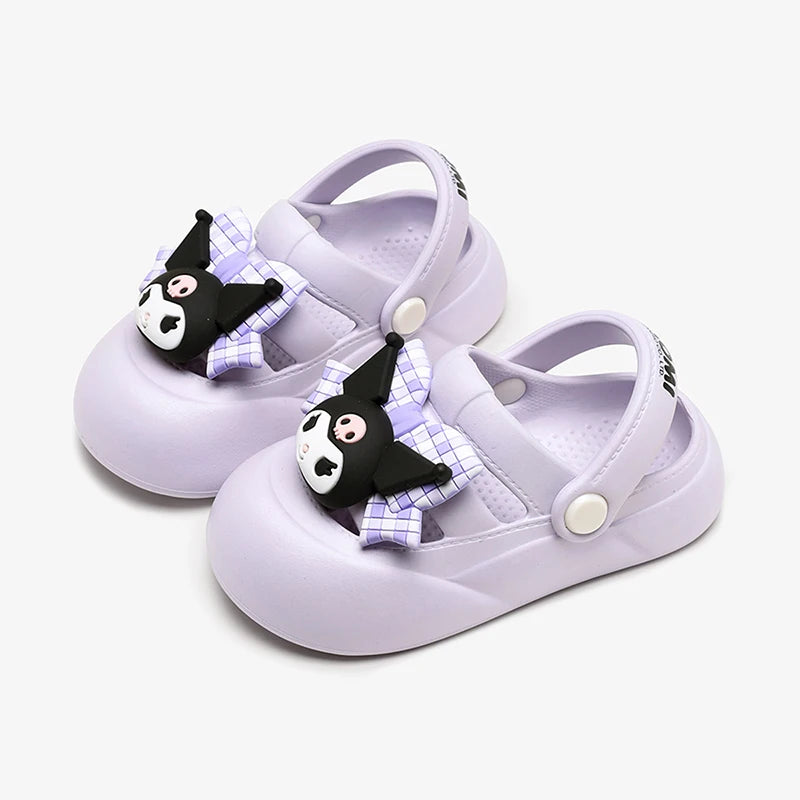Girls' Crocs with Cartoon Design 