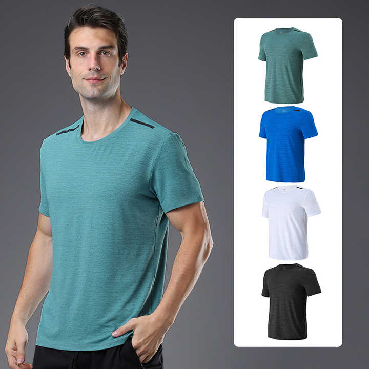 Men's quick-drying T-shirt. 
