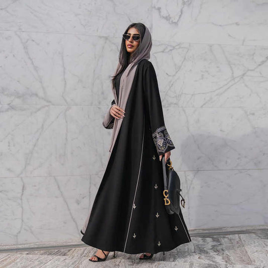 عبايات سودا نسائيه انيقه