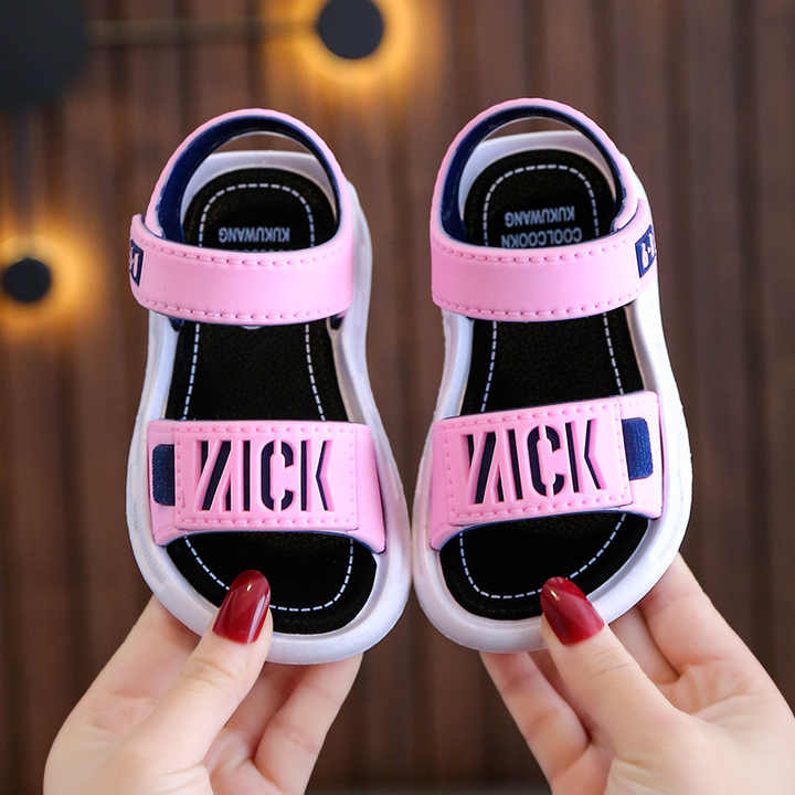 Children's shoes 