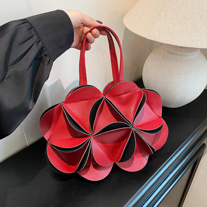 Red Flower Design Women's Bag Niche-حقيبة يد نسائية