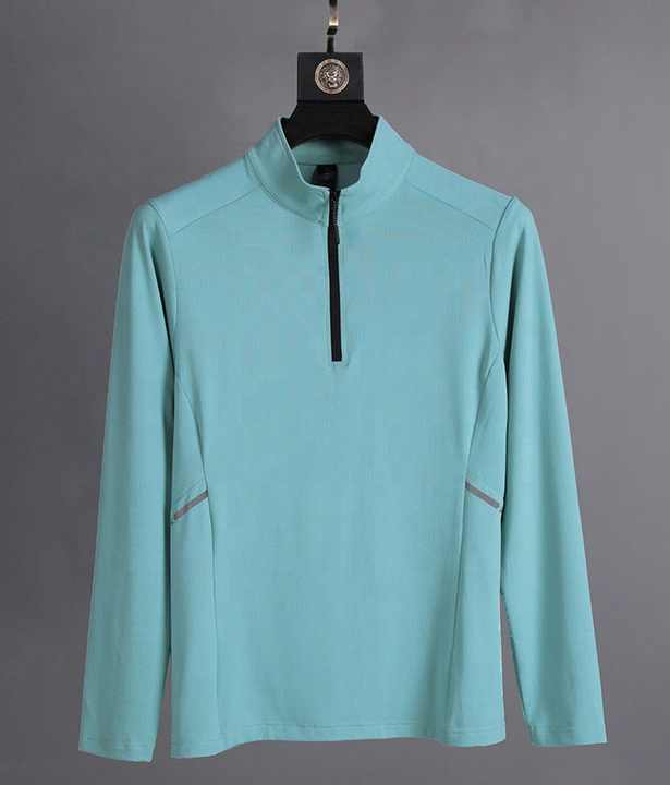 Long-sleeved sports t-shirt with zipper 