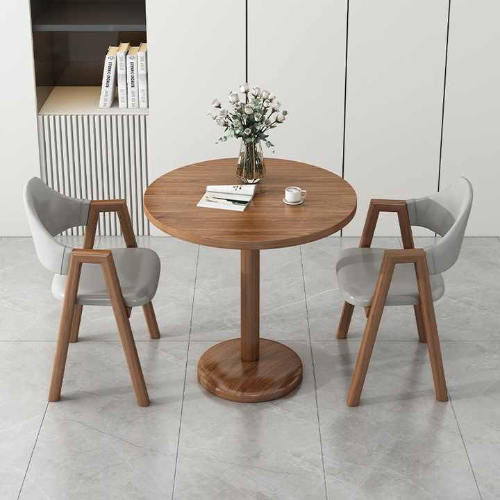 Small modern table and chair for decoration 