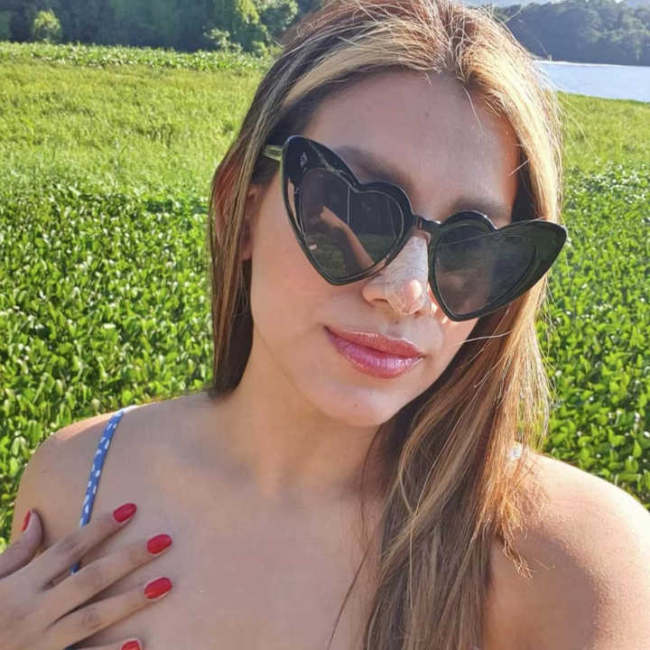 Women Love&amp;rose Sunglasses-  نظارات شمسية على شكل قلب