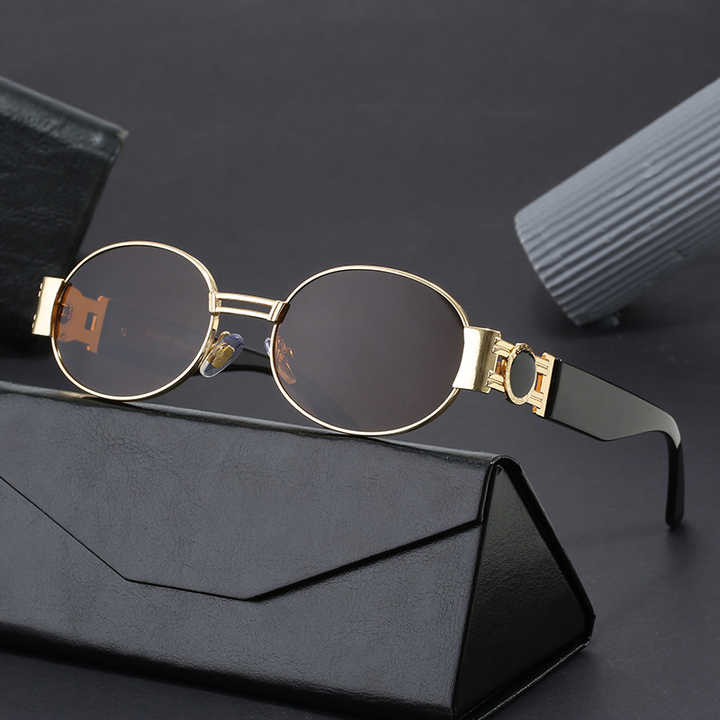 Classic ladies sunglasses 