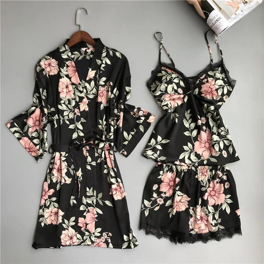 طقم بيجامة نسائي