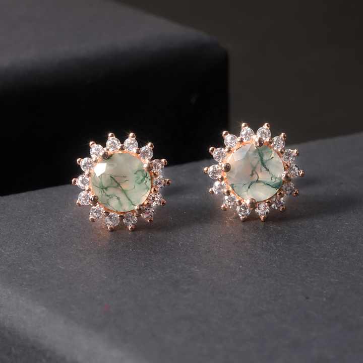 Women's stud earrings 