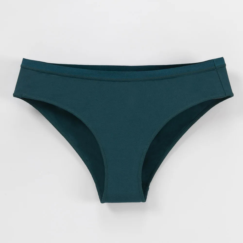 ملابس نسائية داخلية