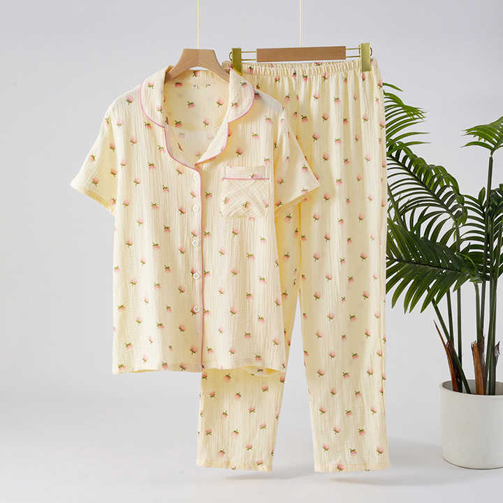 Women's sleepwear 