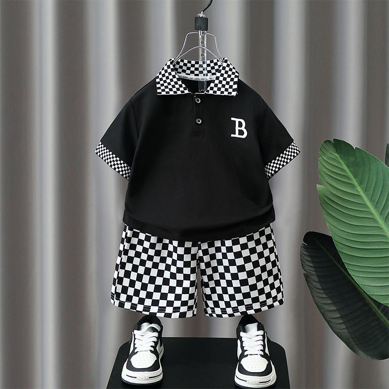 ملابس صيفية للأطفال