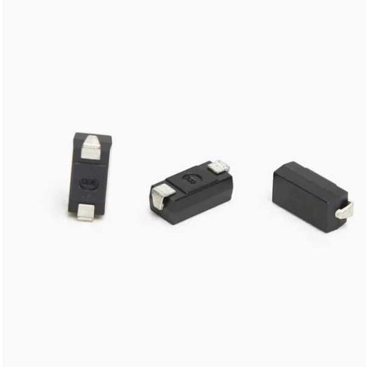 مقاوم للجرح المربع المثبت على السطح . Surface-mounted square wound resistor