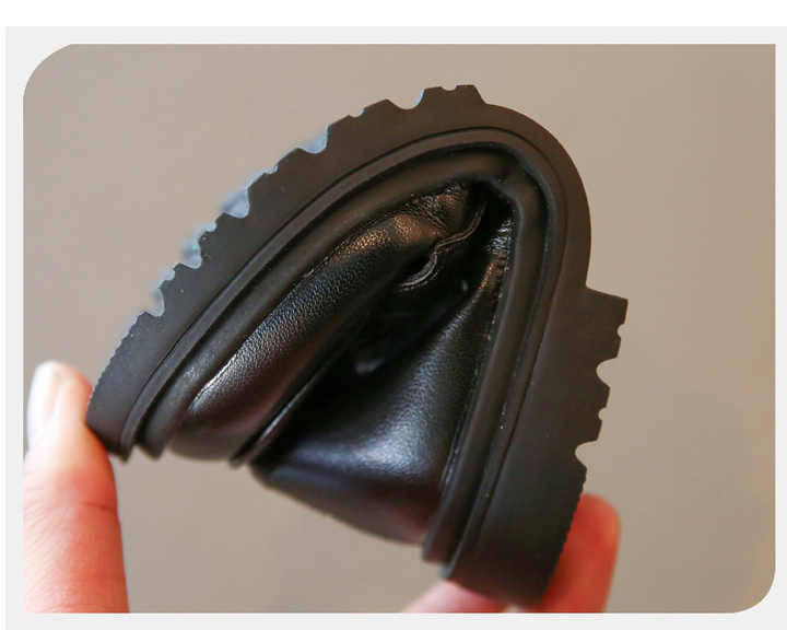 Girls flat shoes 