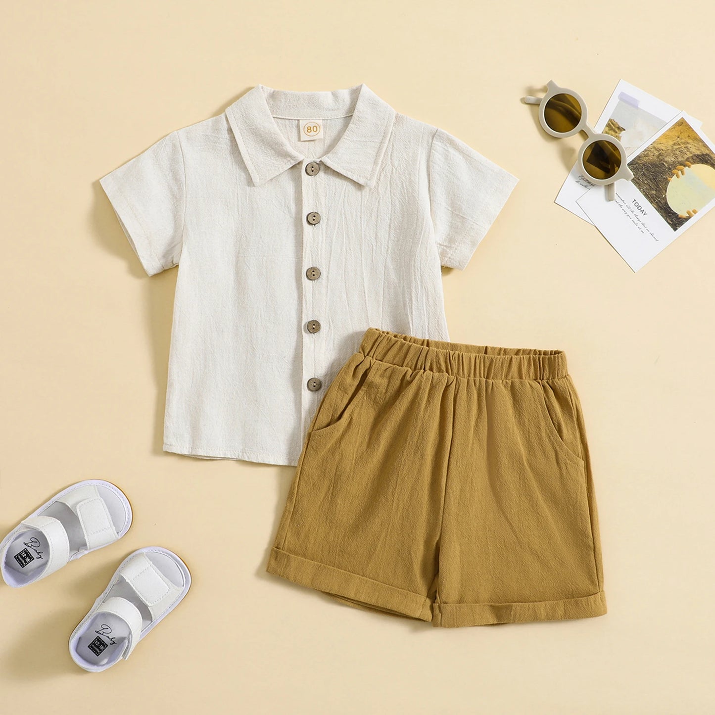 قمصان قصيرة