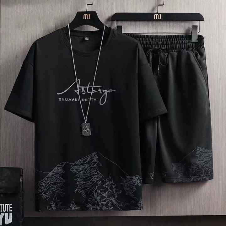 T-shirt and shorts set طقم تي شيرت مع شورت
