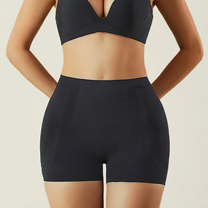 ملابس نسائية داخلية