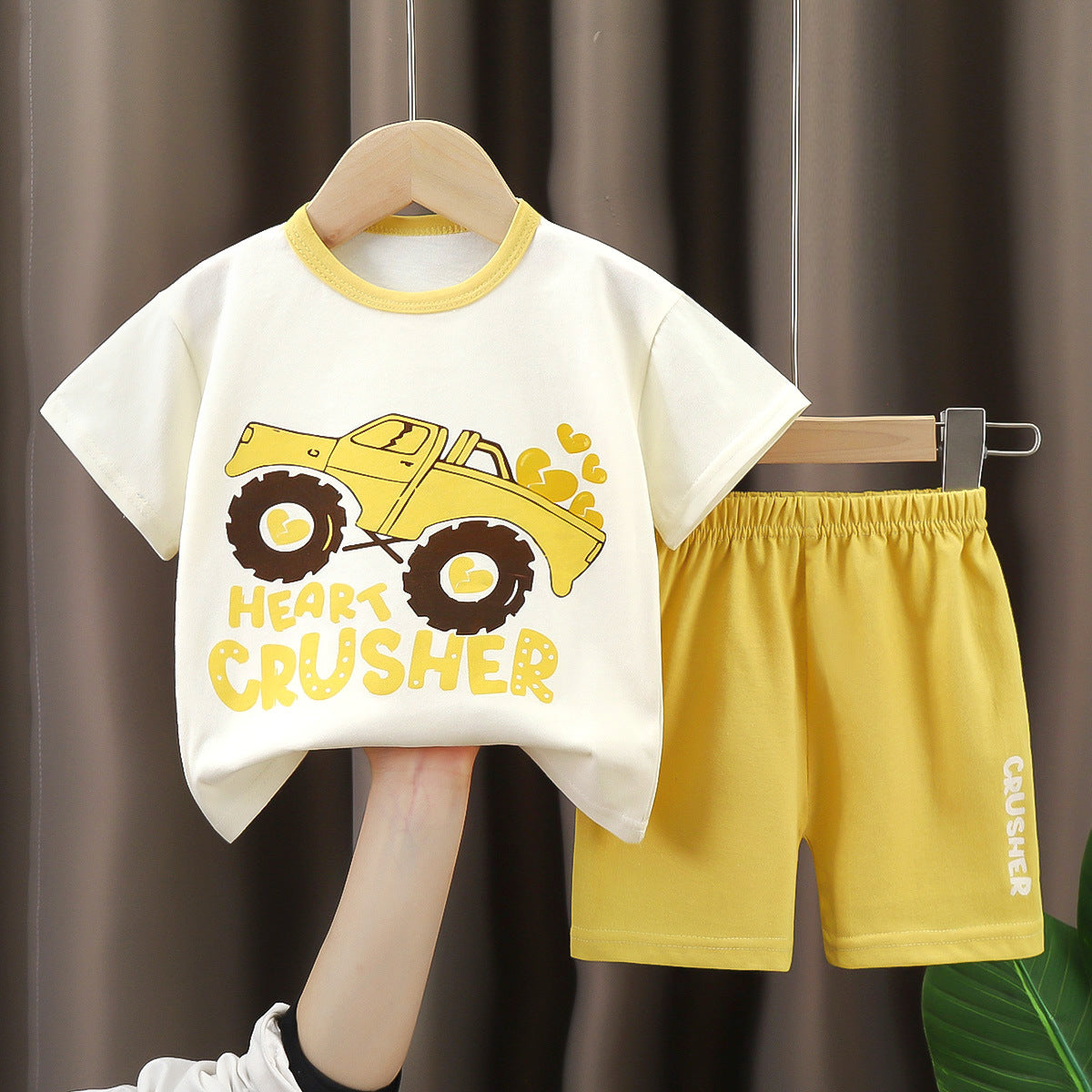 ملابس أولاد مع تيشيرت رقيق