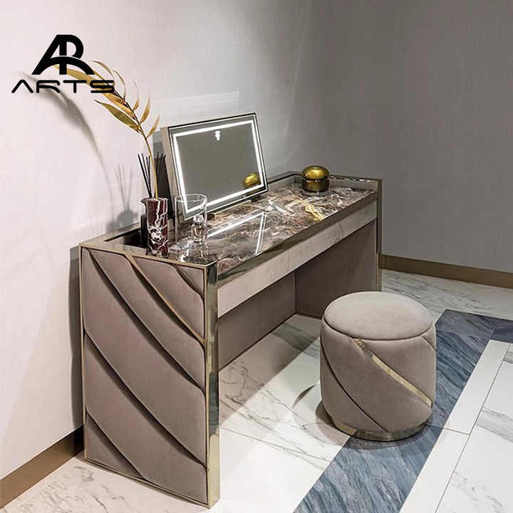 Italian style dressing table 