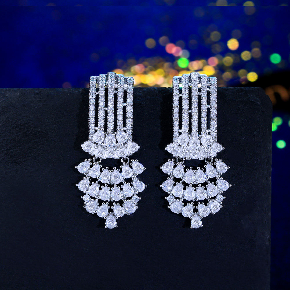 Women's earrings