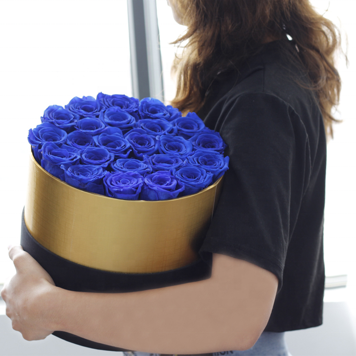 Christmas Valentine's Day Gift Flat Head Hug Bucket. 