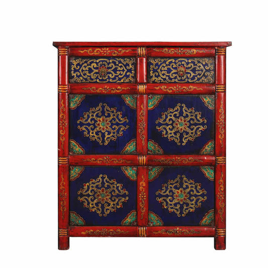 خزانة جانبية منقوشة