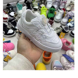 أحذية كاجوال جيدة المظهر للوقوف طوال اليوم -Good-looking casual shoes for all-day standing