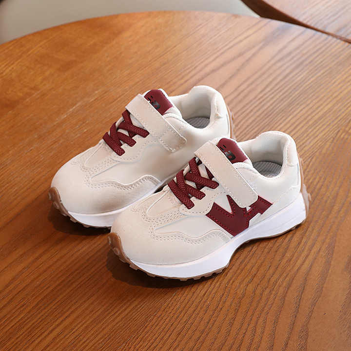 موضة جديدة للأطفال ، أحذية ركض شعبية من . New Fashion Kids Popular PU Running Shoes Lightweight