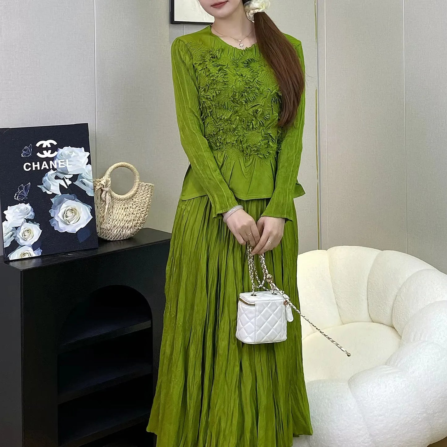 Women's 2-Piece Pleated Outfit