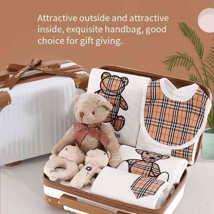 ملابس حديثي الولادة newborn clothes