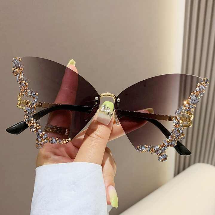 Sunglasses for women 