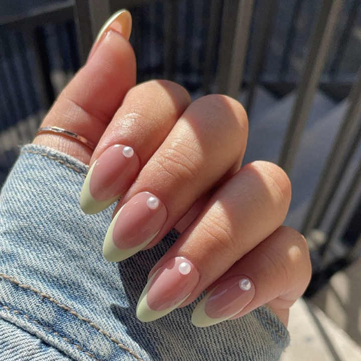 Hot Selling French Design- Artificial Nails 