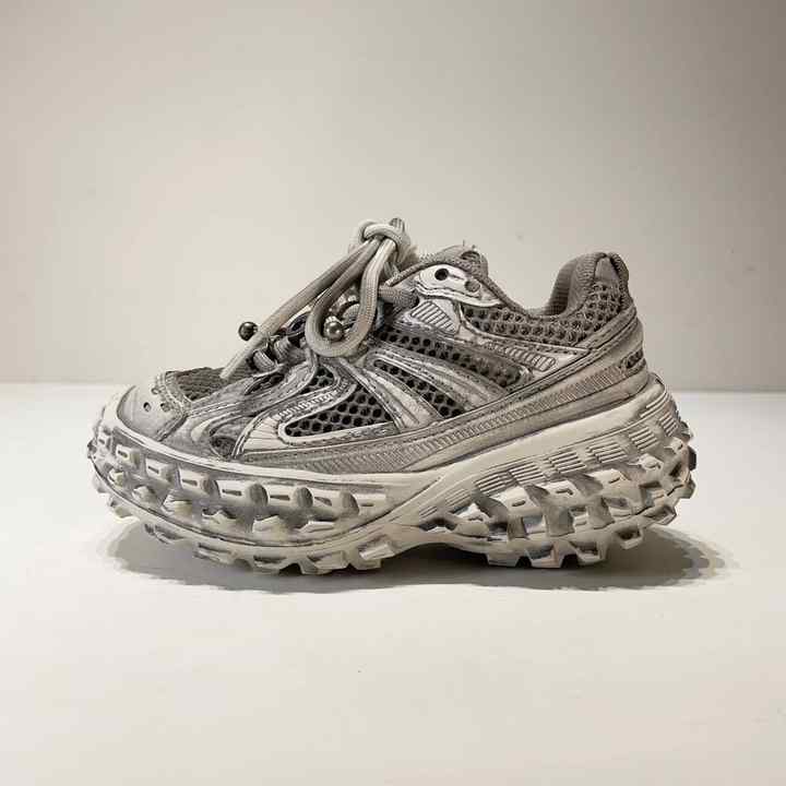 أحذية رياضية للأطفال  children's sneakers