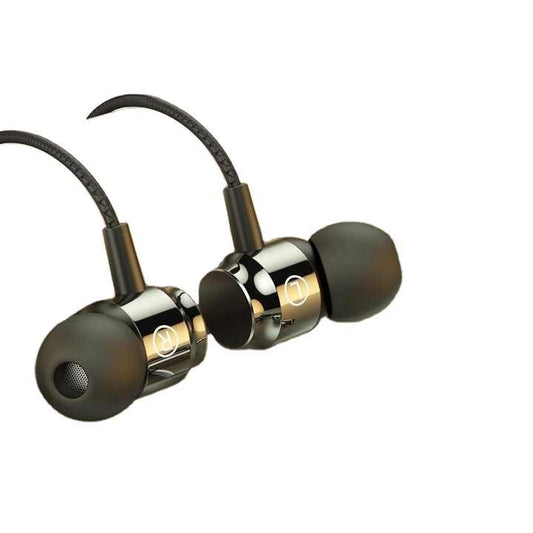 earphone . سماعه