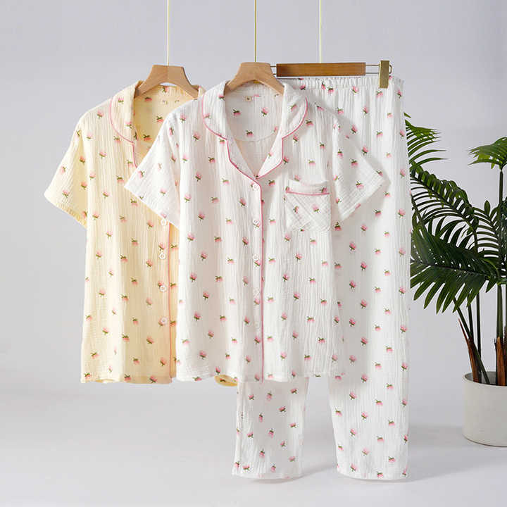 Women's sleepwear 
