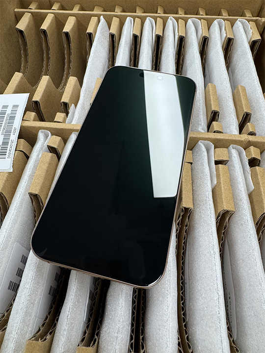 ايفون 16 برو ماكس  iPhone 16 Pro Max
