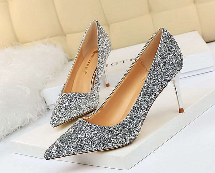 Elegant women's heels 
