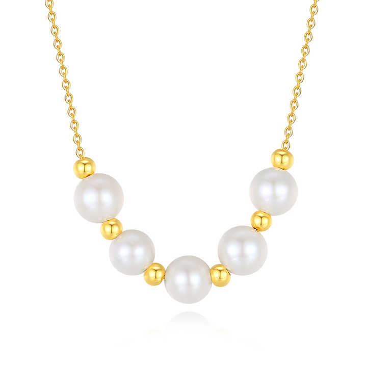 Freshwater pearl necklace 