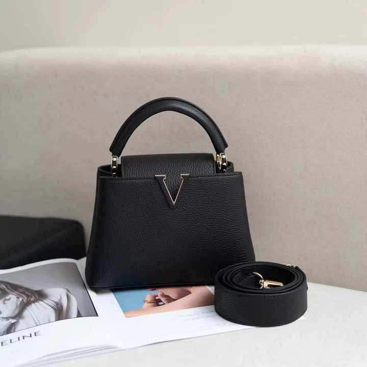 Luxury leather handbag for women