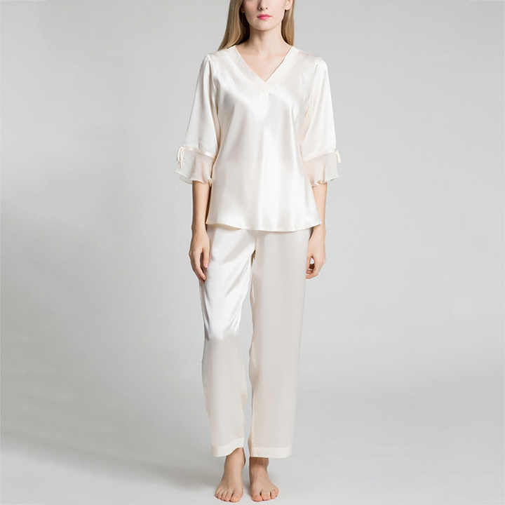 Women's sleepwear 