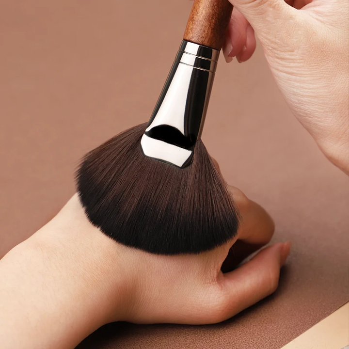 Makeup Brush 