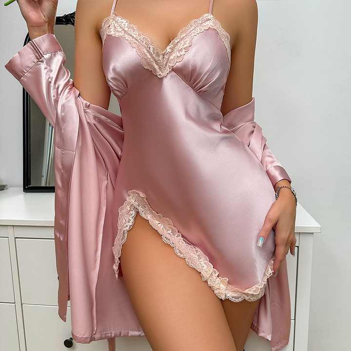 Women's sleepwear 