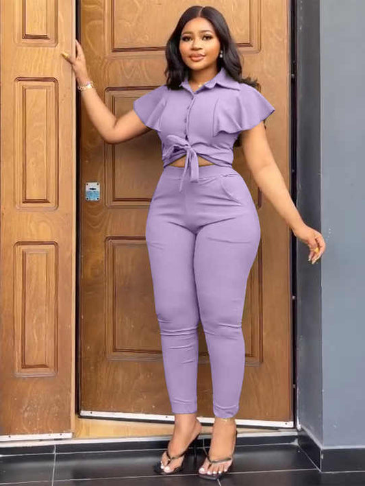 طقم ملابس نسائي