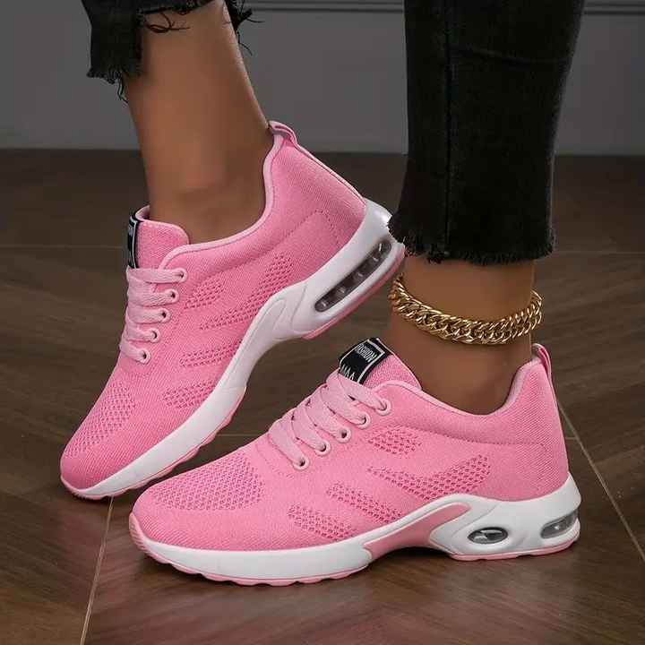 Comfortable women's flat sneakers 