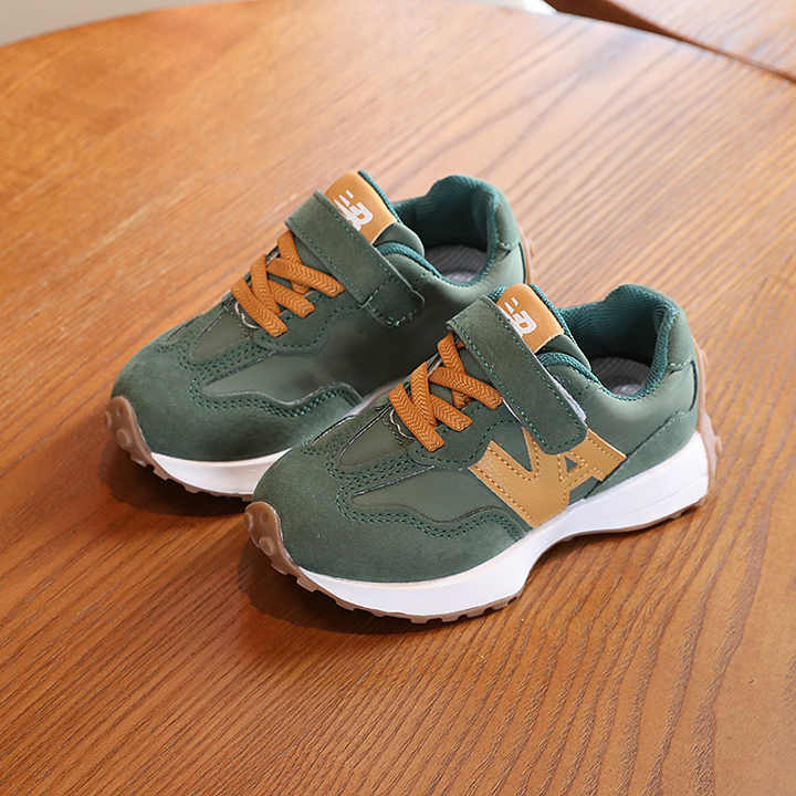 موضة جديدة للأطفال ، أحذية ركض شعبية من . New Fashion Kids Popular PU Running Shoes Lightweight