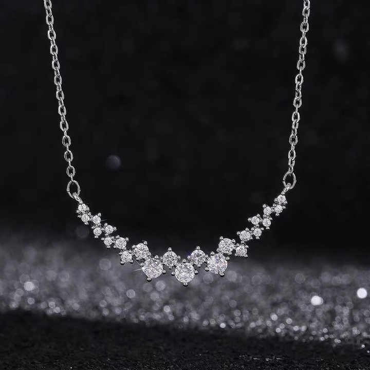 Women's necklace