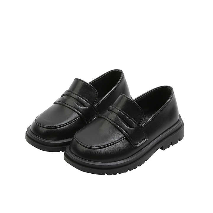 Girls flat shoes 